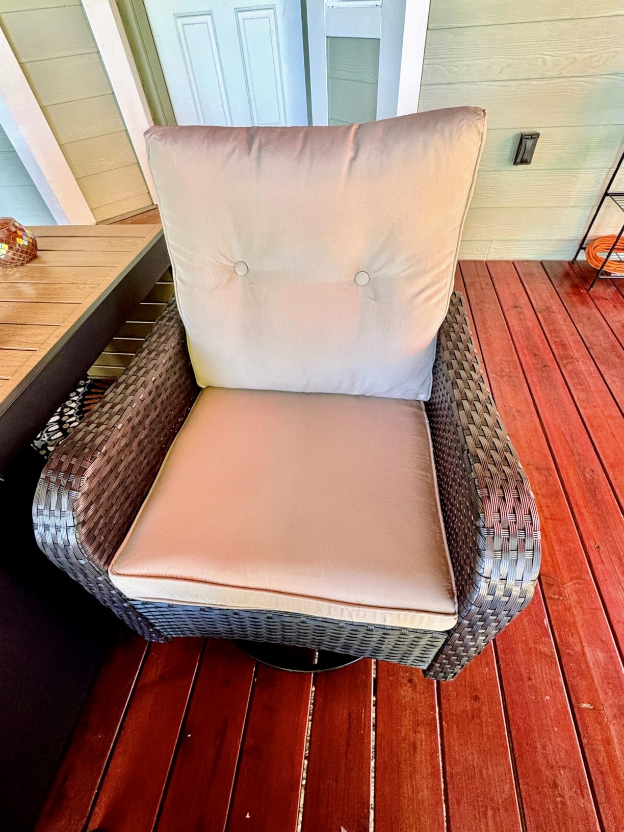 ALAULM Outdoor Swivel Rocking Chairs Set of 2 with 4”Thick Cushions and High Back, Wicker Patio Chairs w/Side Table for Patio, Porch, Poolside, Deck, Backyard, Garden-Grey customer photo 1
