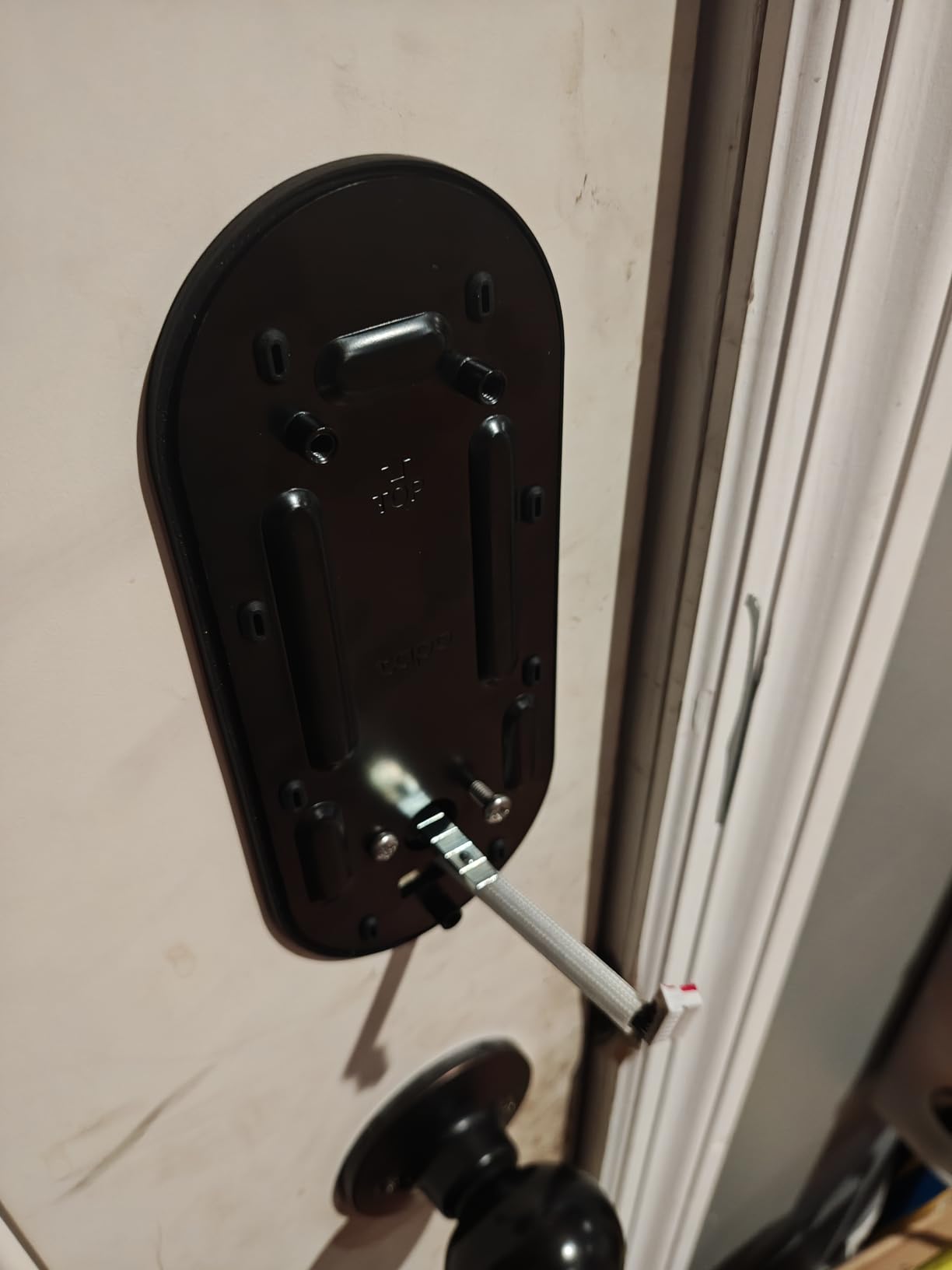 Tapo Smart Wi-Fi Deadbolt Door Lock, Keyless Tactile Buttons, DL100 customer photo 1