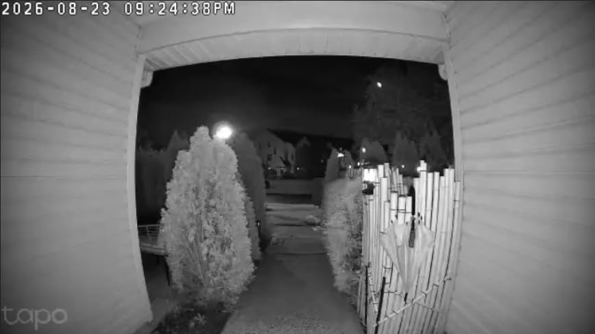 Tapo 2K Wireless Smart Video Doorbell, D205, 160° Ultra-Wide View customer photo 1