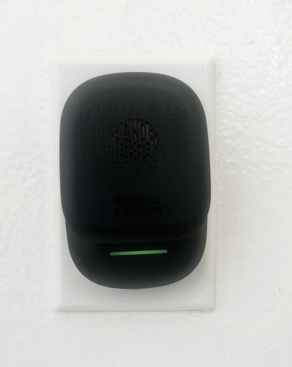 Ultrasonic Pest Repeller for Indoor Use - 2 Pack - Covers Up to 1,500 sq ft per Device - 3 Modes Mouse Repellent - Rodent Repellent – Helps Repel Rats, Spiders, Mosquitoes, Ants & Household Insects customer photo 2