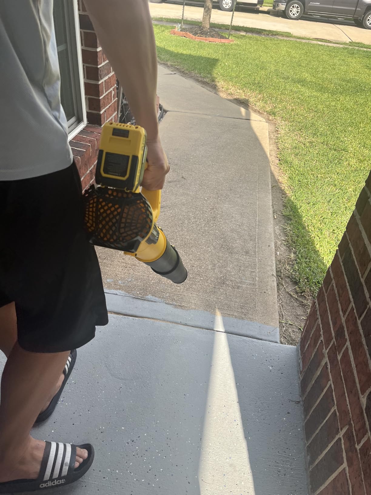 LEAPUL Leaf Blower Cordless with 2 Batteries & Fast Charger, Bright Green customer photo 2