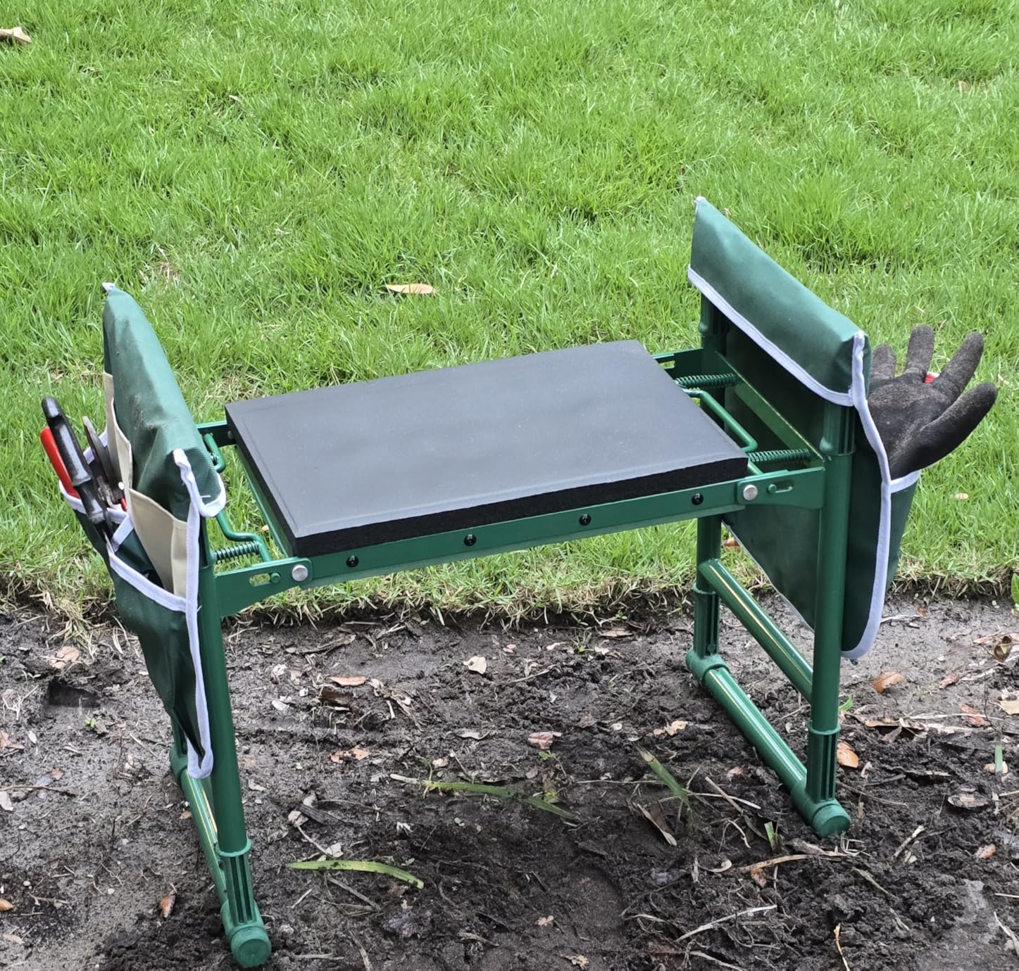 Garden Kneeler and Seat for Seniors – Heavy Duty Anti-Tip Gardening Stool customer photo 1