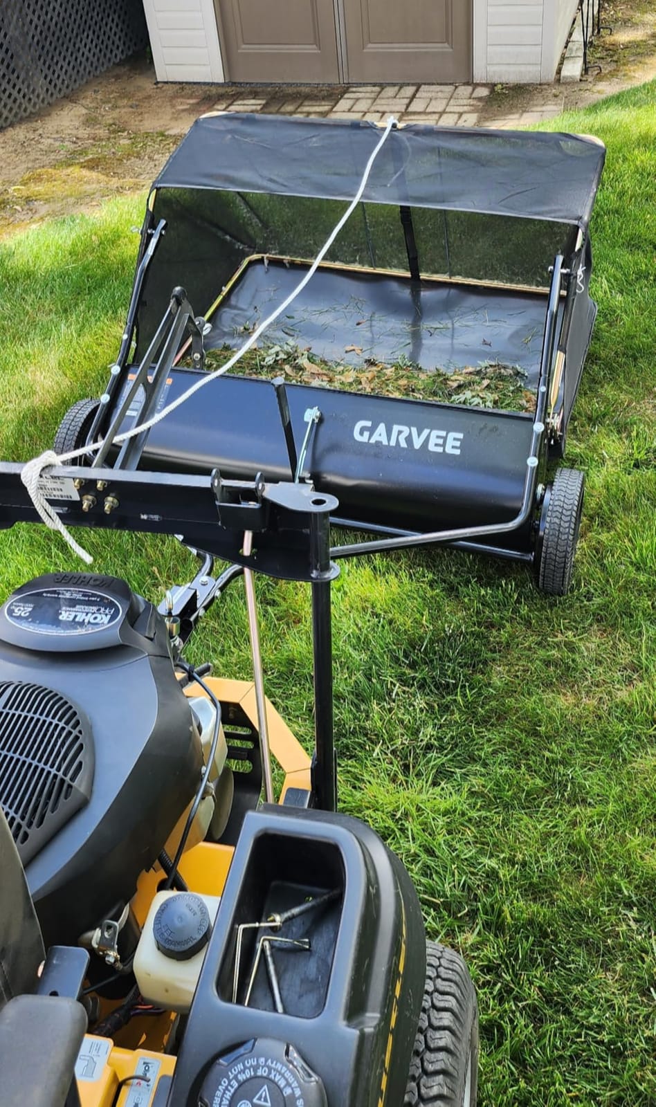 Garvee Tow Behind Lawn Sweeper 42 Inch, Heavy Duty Leaf & Grass Collector customer photo 1