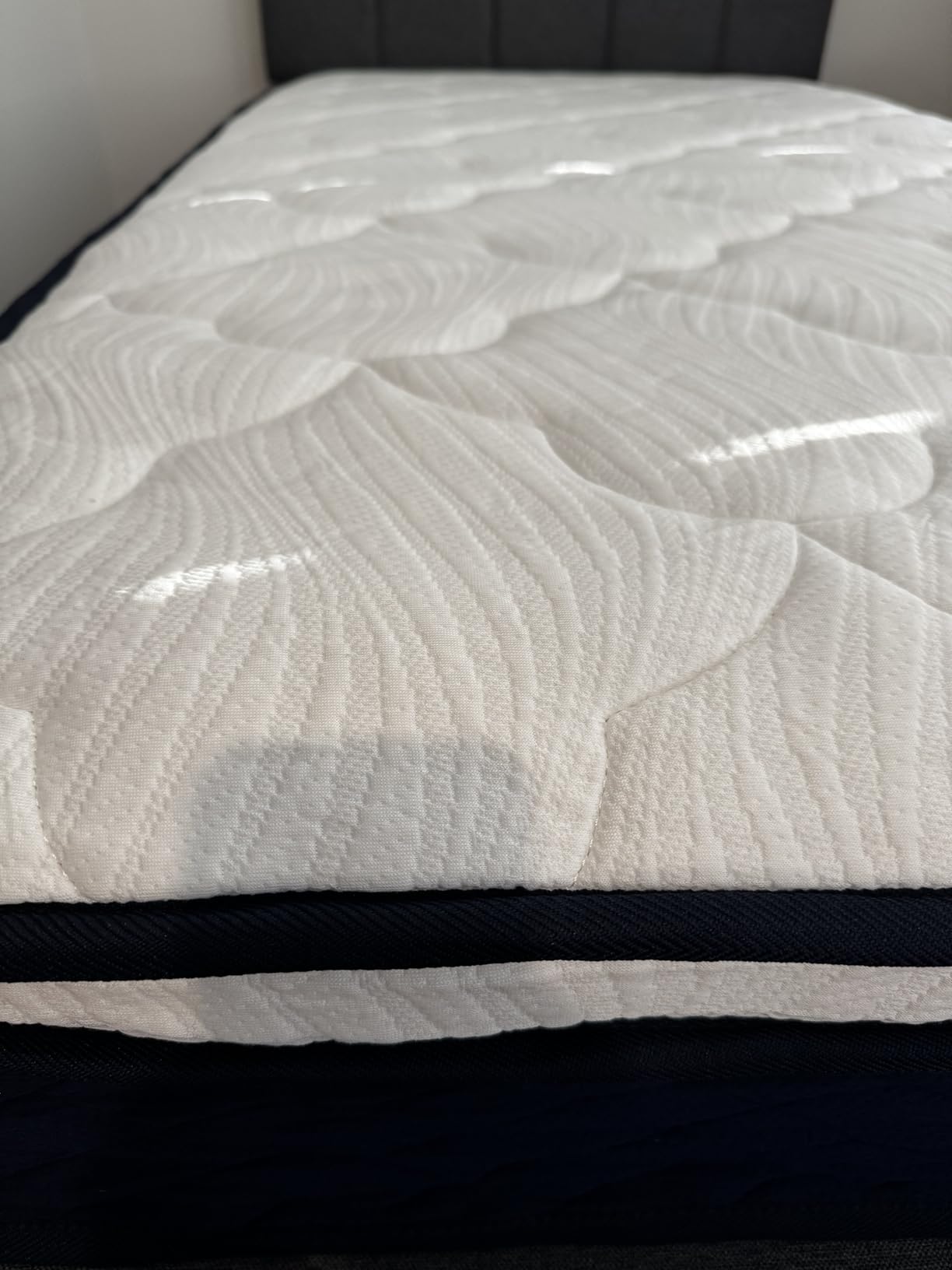 Extra Firm Queen Mattress 14 Inch-Hotel Collection Cooling Hybrid Mattress customer photo 2